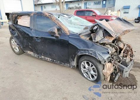 2016 Mazda Cx-3 Touring z USA, uszkodzony, nr VIN JM1DKBC75G0113744